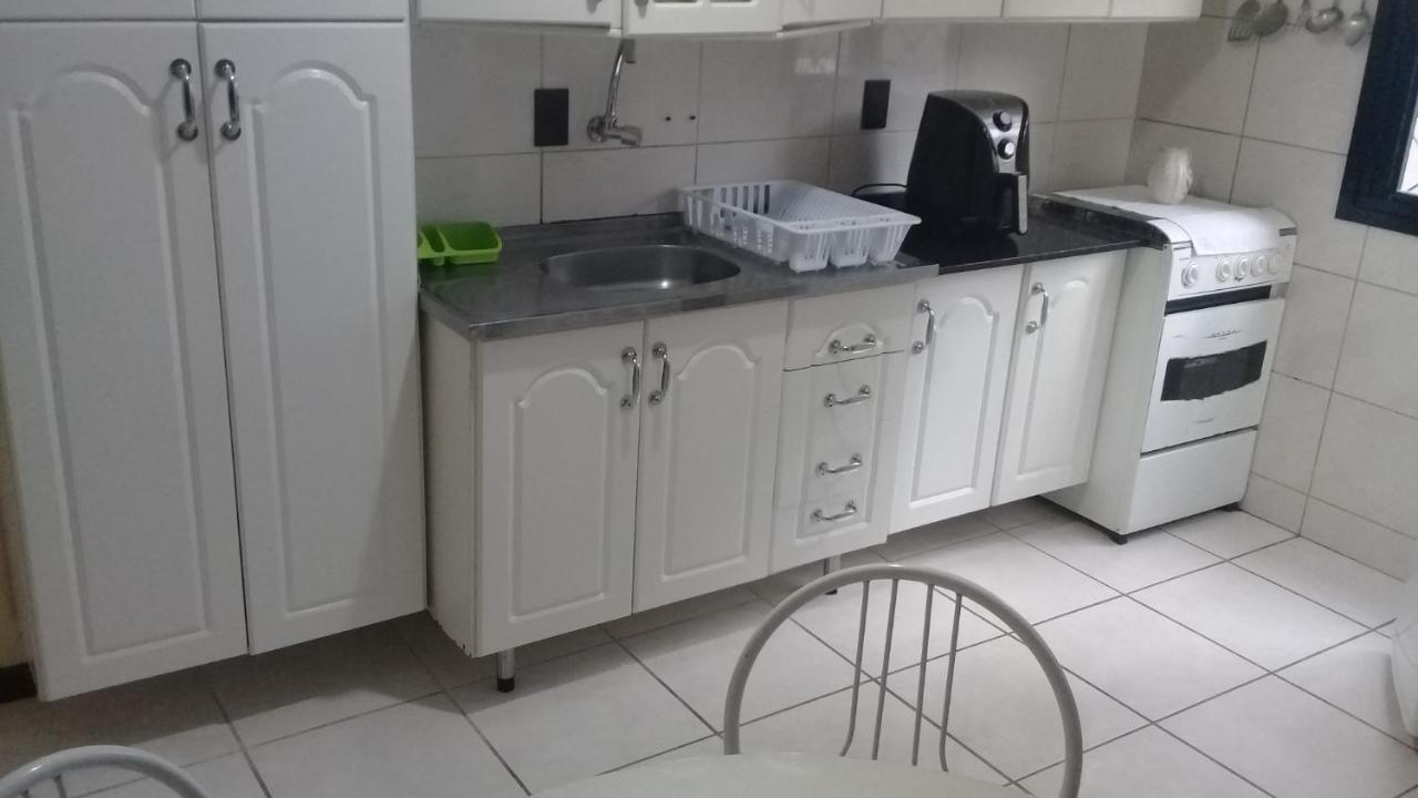 Apartamento De 2 Domitorios E 1 Garagem No Centro De Bombinhas 50 Metros Da Praia Na Avenida Principal Proximo Ao Shopping Punta Blu Экстерьер фото