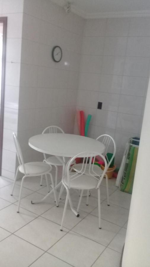 Apartamento De 2 Domitorios E 1 Garagem No Centro De Bombinhas 50 Metros Da Praia Na Avenida Principal Proximo Ao Shopping Punta Blu Экстерьер фото
