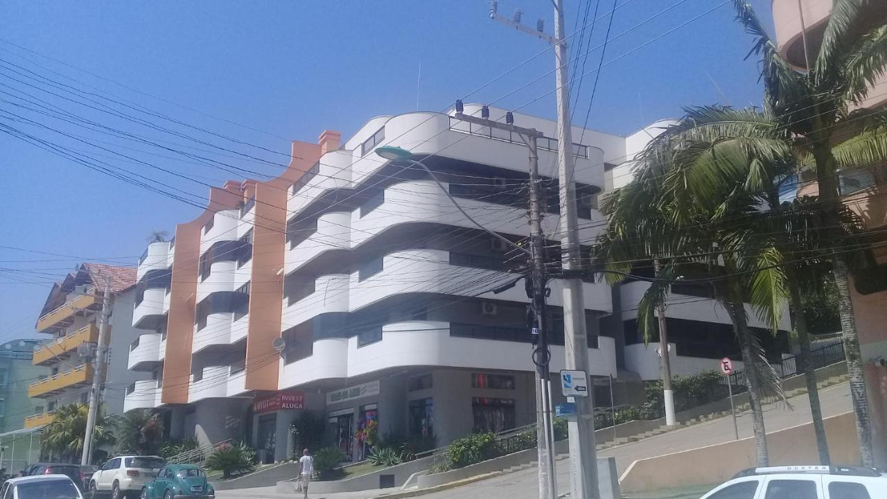 Apartamento De 2 Domitorios E 1 Garagem No Centro De Bombinhas 50 Metros Da Praia Na Avenida Principal Proximo Ao Shopping Punta Blu Экстерьер фото